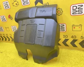 Пластиковая крышка на двс Land Rover
