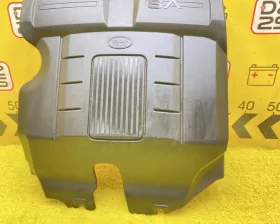 Пластиковая крышка на двс Land Rover