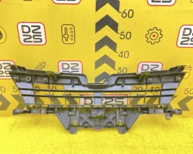 Решетка радиатора TOYOTA