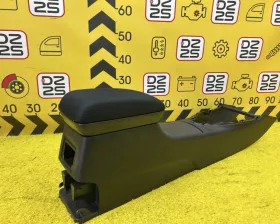 Бардачок между сиденьями TOYOTA