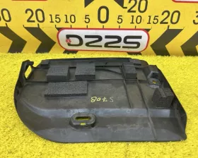 Пластиковая крышка на двс TOYOTA