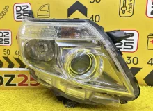 Фара TOYOTA ESQUIRE 2015 8113028F70 ZWR80G 2ZRFXE, передняя правая