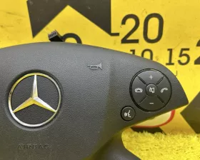 Подушка безопасности водителя Mercedes-Benz
