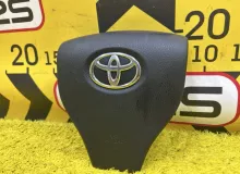 Подушка безопасности водителя TOYOTA NOAH 2014 4513028601C0 ZWR80G 2ZRFXE, передняя