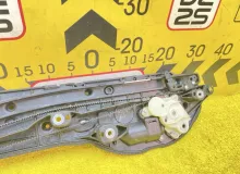 Доводчик двери TOYOTA NOAH 2014 8500628172 ZWR80G 2ZRFXE, задний левый Доводчик двери TOYOTA NOAH 2014 8500628172 ZWR80G 2ZRFXE, задний левый