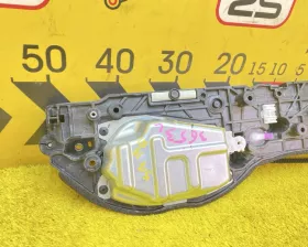 Доводчик двери Toyota