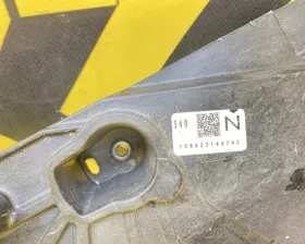 Доводчик двери Toyota