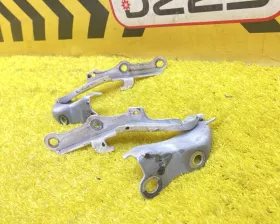 Петля капота TOYOTA