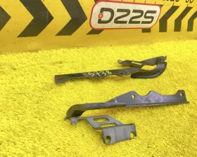 Петля капота MAZDA