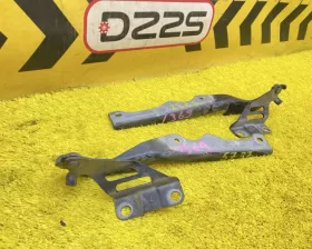 Петля капота MAZDA