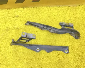 Петля капота MAZDA