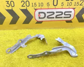 Петля капота TOYOTA