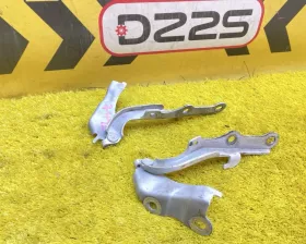 Петля капота TOYOTA