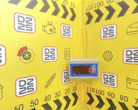 Петля капота TOYOTA