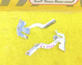Петля капота TOYOTA