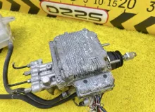 Главный тормозной цилиндр TOYOTA VOXY 2014 4705028010 ZWR80G 2ZRFXE, передний