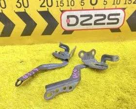 Петля капота TOYOTA