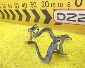 Петля капота TOYOTA