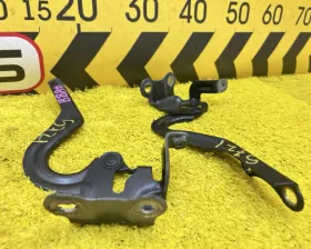 Петля капота TOYOTA