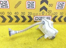 Бачок стеклоомывателя TOYOTA ESQUIRE 2015 8531528340 ZRR85G 3ZRFAE, передний