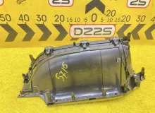 Бардачок TOYOTA ESQUIRE 2015 5543228260 ZRR85G 3ZRFAE, передний