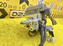 Главный тормозной цилиндр LEXUS CT200H 2013 4705076030 ZWA10 2ZRFXE, передний