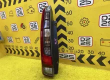 Стоп-сигнал TOYOTA ESQUIRE 2014 8156128630 ZWR80G 2ZRFXE, задний левый