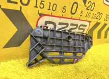 Крепление бампера TOYOTA VOXY 2014 5211628220 ZWR80G 2ZRFXE, переднее левое