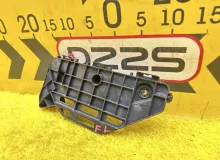 Крепление бампера TOYOTA VOXY 2014 5211628220 ZWR80G 2ZRFXE, переднее левое