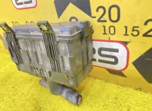 Блок предохранителей TOYOTA HIACE 2007 8274126010 KDH205V 2KDFTV, передний
