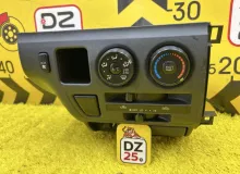 Блок управления климат-контролем TOYOTA HIACE 2006 5541326090 KDH205V 2KDFTV, передний