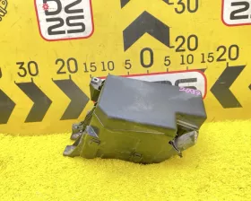 Блок предохранителей TOYOTA