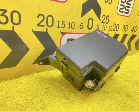 Блок предохранителей TOYOTA