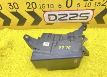 Блок предохранителей TOYOTA VANGUARD 2008 8274242030 ACA33W 2AZFE, передний