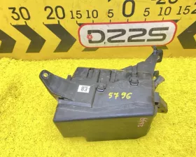 Блок предохранителей TOYOTA