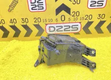 Блок предохранителей TOYOTA VANGUARD 2008 8274242030 ACA33W 2AZFE, передний