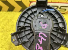 Мотор печки TOYOTA HIACE 2007 8710326060 KDH205V 2KDFTV, передний