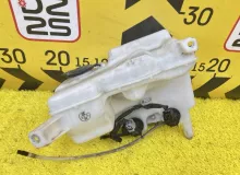 Бачок стеклоомывателя TOYOTA HIACE 2008 8531526100 KDH206V 1KDFTV, передний
