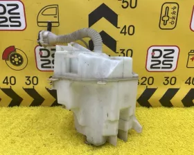Бачок стеклоомывателя TOYOTA
