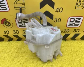 Бачок стеклоомывателя TOYOTA