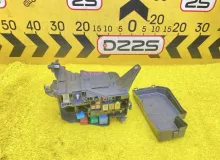 Блок предохранителей TOYOTA RAV4 2006 8274142010 ACA31W 2AZFE, передний
