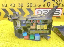 Блок предохранителей TOYOTA RAV4 2006 8274142010 ACA31W 2AZFE, передний