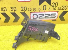 Блок предохранителей TOYOTA RAV4 2006 8274242030 ACA31W 2AZFE, передний
