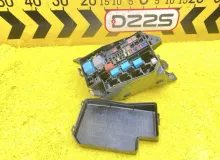 Блок предохранителей TOYOTA RAV4 2006 8274242030 ACA31W 2AZFE, передний