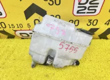 Бачок стеклоомывателя TOYOTA HIACE 2006 8531526100 KDH205V 2KDFTV, передний