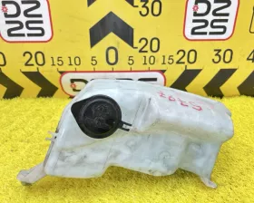 Бачок стеклоомывателя Toyota