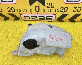 Бачок стеклоомывателя Toyota