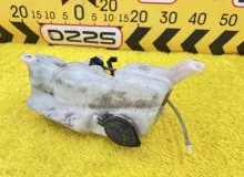 Бачок стеклоомывателя TOYOTA HIACE 2006 8531526100 KDH205V 2KDFTV, передний
