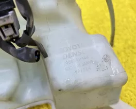 Бачок стеклоомывателя Toyota