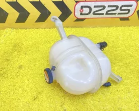 Бачок расширительный Toyota